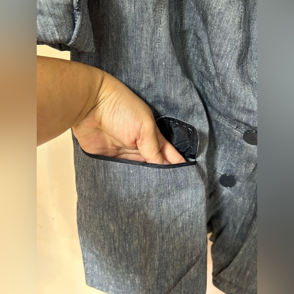 Anne Klein linen soft jacket. Size small. Used mildly - Picture 5 of 10